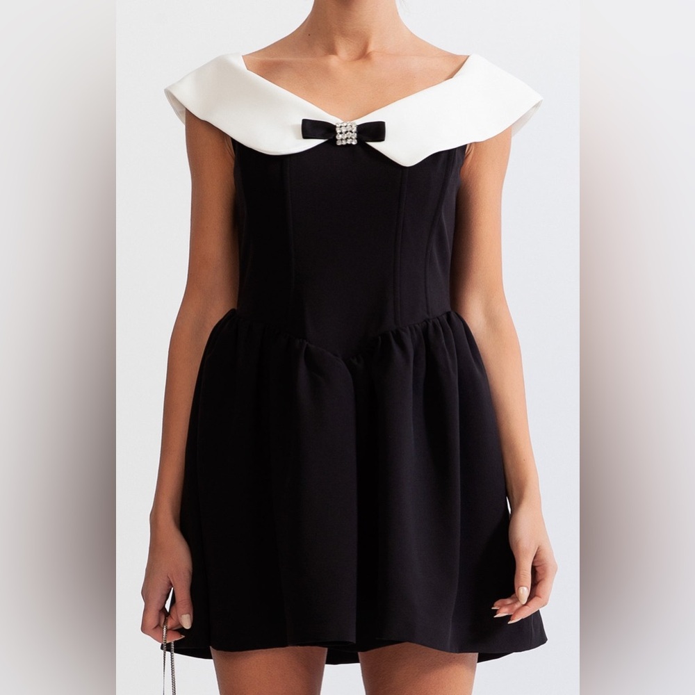 SIERRA DARIEN BOW DETAIL MINIMALIST DRESS - B&W SIZE S